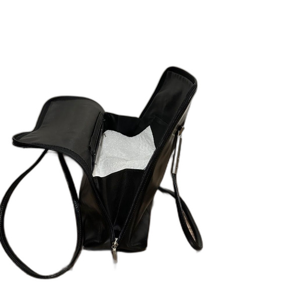 Solano Paris Black Leather Shoulder Bag with silver metal accents. - Picture 7 of 9